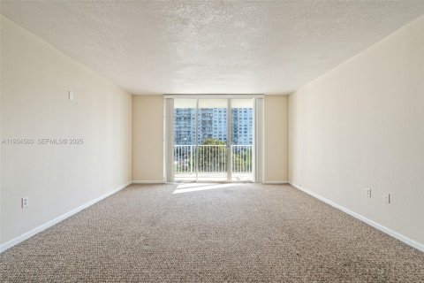 Купить кондоминиум в Авентура, Флорида 1 спальня, 99.03м2, № 1992968 - фото 10