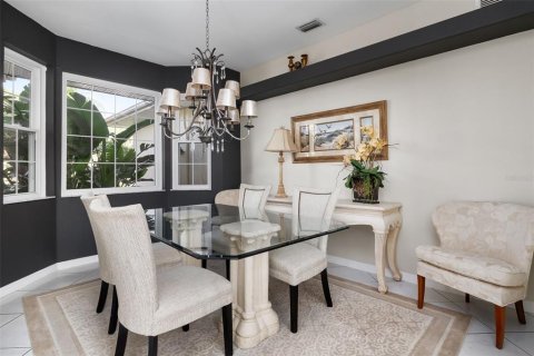 House in Port Charlotte, Florida 7 bedrooms, 526.94 sq.m. № 1721578 - photo 9