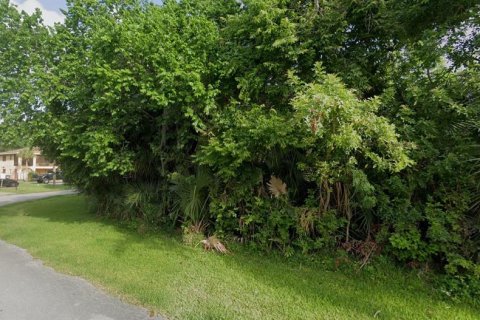 Terreno en venta en Titusville, Florida № 1789695 - foto 3