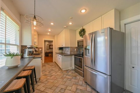 Villa ou maison à louer à Saint Petersburg, Floride: 4 chambres, 271 m2 № 1843799 - photo 5