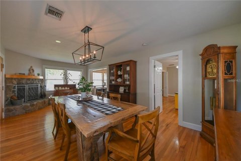 Villa ou maison à louer à Saint Petersburg, Floride: 4 chambres, 271 m2 № 1843799 - photo 2