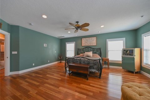 Villa ou maison à louer à Saint Petersburg, Floride: 4 chambres, 271 m2 № 1843799 - photo 10