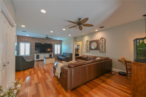 Villa ou maison à louer à Saint Petersburg, Floride: 4 chambres, 271 m2 № 1843799 - photo 27