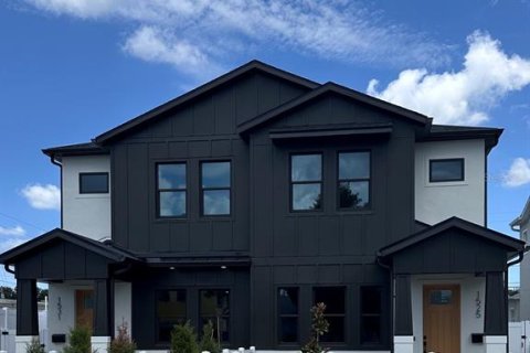Touwnhouse à Saint Petersburg, Floride 3 chambres, 203.18 m2 № 2137288