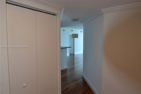 Copropriété à louer à Miami, Floride: 3 chambres, 131.55 m2 № 2158070 - photo 3