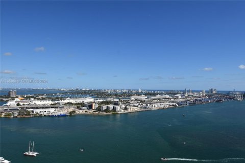 Copropriété à louer à Miami, Floride: 3 chambres, 131.55 m2 № 2158070 - photo 18
