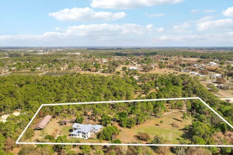 Купить виллу или дом в Палм Сити, Флорида 3 комнаты, 387.31м2, № 2245509 - фото 7
