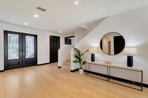 Купить виллу или дом в Палм Сити, Флорида 3 комнаты, 387.31м2, № 2245509 - фото 15