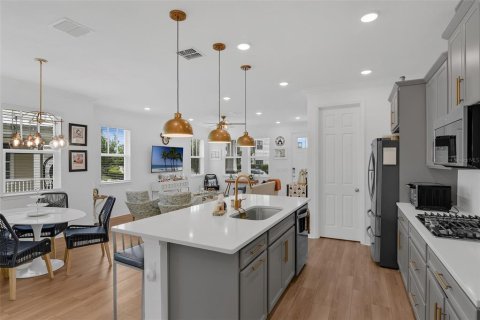 Adosado en venta en Celebration, Florida, 3 dormitorios, 164.9 m2 № 1836974 - foto 19