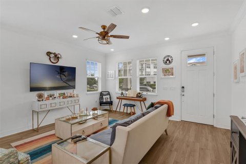 Adosado en venta en Celebration, Florida, 3 dormitorios, 164.9 m2 № 1836974 - foto 10