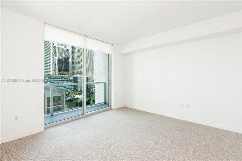 Condo in Miami, Florida, 2 bedrooms  № 2053030 - photo 12