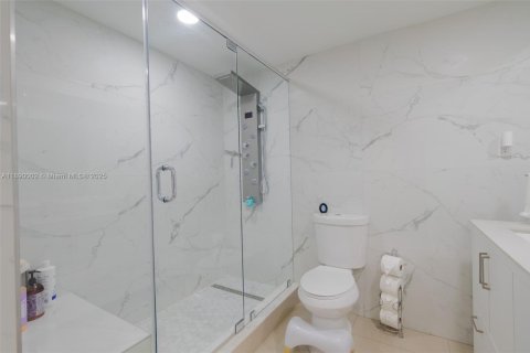 Casa en venta en West Palm Beach, Florida, 3 dormitorios, 98.1 m2 № 1946313 - foto 14