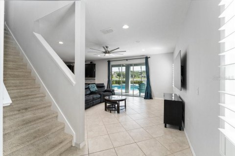 House in Clermont, Florida 5 bedrooms, 258.08 sq.m. № 1833051 - photo 7