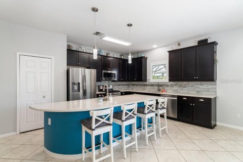 House in Clermont, Florida 5 bedrooms, 258.08 sq.m. № 1833051 - photo 12