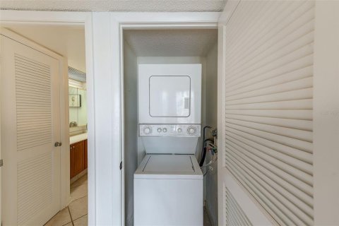 Condominio en venta en Belleair, Florida, 2 dormitorios, 121.7 m2 № 1401800 - foto 17