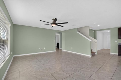 House in Wimauma, Florida 5 bedrooms, 248.42 sq.m. № 2317447 - photo 13