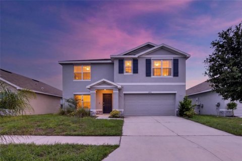 House in Wimauma, Florida 5 bedrooms, 248.42 sq.m. № 2317447