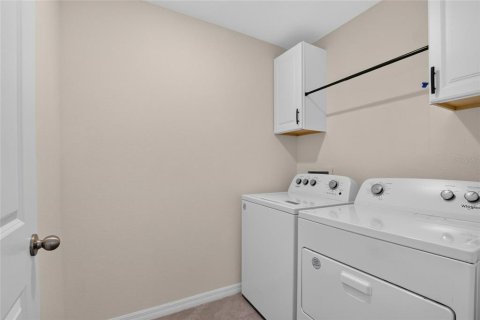 House in Wimauma, Florida 5 bedrooms, 248.42 sq.m. № 2317447 - photo 22