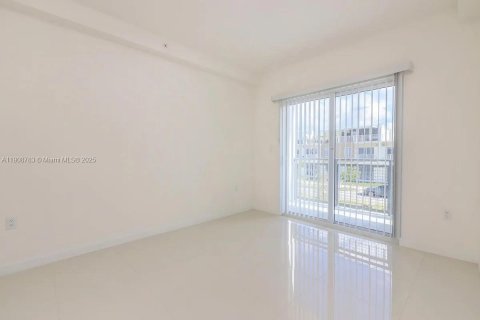 Apartamento en alquiler en Homestead, Florida, 2 dormitorios, 109.25 m2 № 2076865 - foto 5