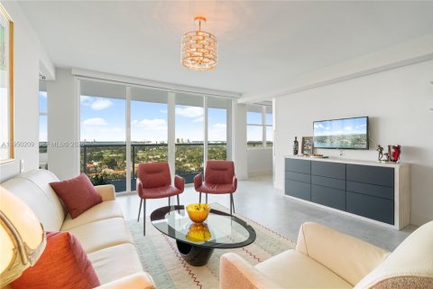 Кондоминиум с 2 спальнями в Майами-Бич, Флорида № 2006947