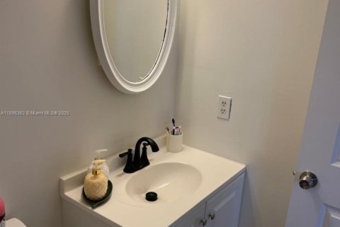 Villa ou maison à vendre à Port Charlotte, Floride: 2 chambres, 91.79 m2 № 1950313 - photo 12