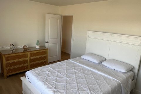 Villa ou maison à vendre à Port Charlotte, Floride: 2 chambres, 91.79 m2 № 1950313 - photo 11