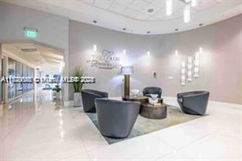 Condo in Miami, Florida, 2 bedrooms № 1895774 - photo 30