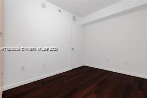Condo in Miami, Florida, 2 bedrooms № 1895774 - photo 18