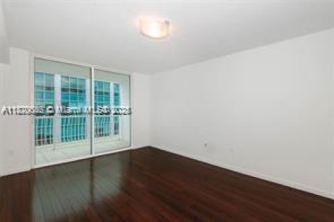 Condo in Miami, Florida, 2 bedrooms № 1895774 - photo 13