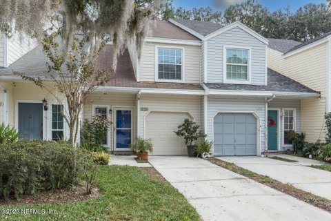 House in Jacksonville, Florida 2 bedrooms, 132.29 sq.m. № 907436 - photo 1
