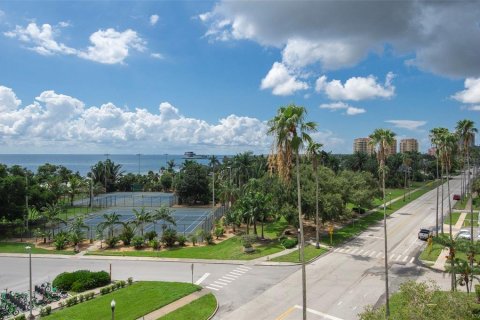 Copropriété à vendre à Saint Petersburg, Floride: 1 chambre, 74.32 m2 № 2322455 - photo 14