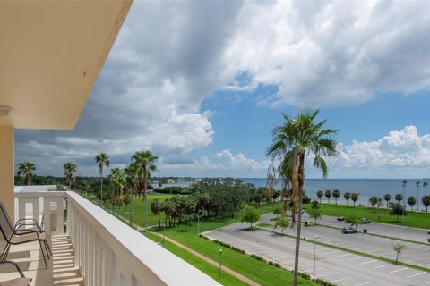 Copropriété à vendre à Saint Petersburg, Floride: 1 chambre, 74.32 m2 № 2322455 - photo 13