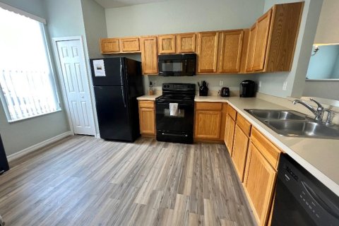 Townhouse in Kissimmee, Florida 3 bedrooms, 133.31 sq.m. № 1688321 - photo 5