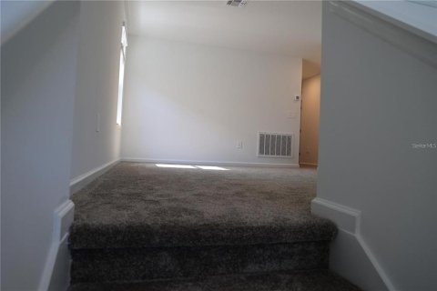 Villa ou maison à louer à Davenport, Floride: 5 chambres, 218.78 m2 № 2096077 - photo 6