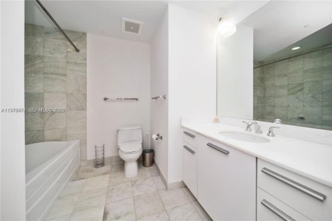 Copropriété à louer à Miami, Floride: 1 chambre, 89.46 m2 № 2050153 - photo 8