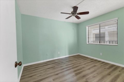 Condo in Englewood, Florida, 2 bedrooms  № 1622970 - photo 29