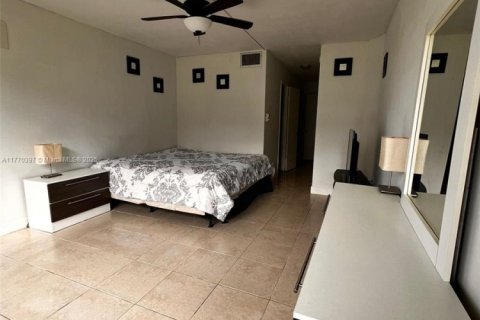 Copropriété à vendre à Miami, Floride: 1 chambre, 96.25 m2 № 1957527 - photo 16