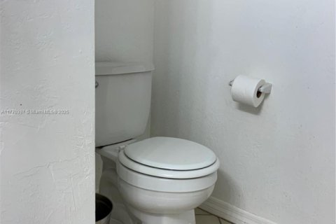 Copropriété à vendre à Miami, Floride: 1 chambre, 96.25 m2 № 1957527 - photo 12