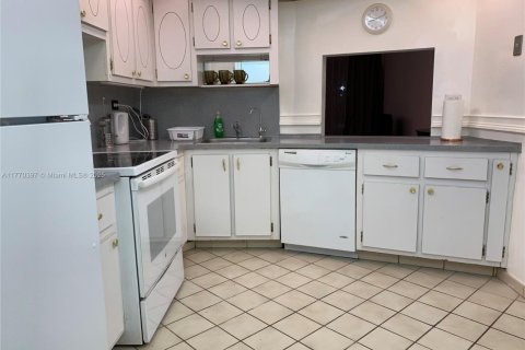 Copropriété à vendre à Miami, Floride: 1 chambre, 96.25 m2 № 1957527 - photo 7