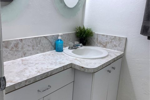 Copropriété à vendre à Miami, Floride: 1 chambre, 96.25 m2 № 1957527 - photo 11
