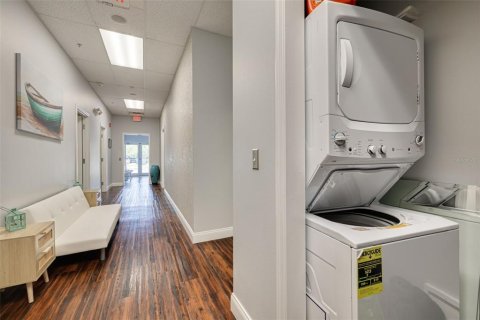 Propiedad comercial en alquiler en Largo, Florida № 2103849 - foto 30