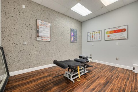 Propiedad comercial en alquiler en Largo, Florida № 2103849 - foto 22