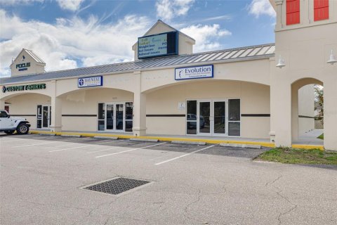 Propiedad comercial en Largo, Florida № 2103849