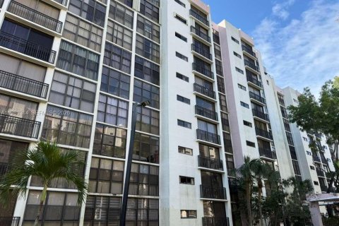 Condo à Sunny Isles Beach, Floride, 2 chambres  № 2044872