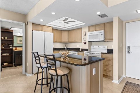 Condo in Saint Petersburg, Florida, 2 bedrooms  № 2349193 - photo 6