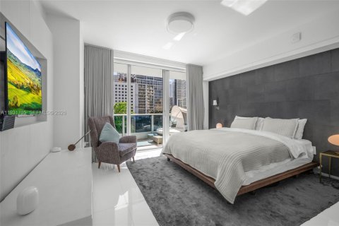 Condo in Miami, Florida, 2 bedrooms № 2059904 - photo 16