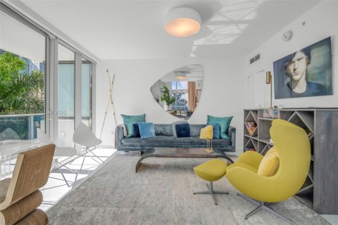 Condo in Miami, Florida, 2 bedrooms № 2059904 - photo 6