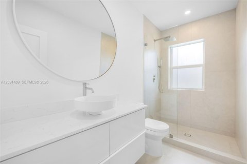 Villa ou maison à vendre à Biscayne Park, Floride: 3 chambres, 168.25 m2 № 2390137 - photo 24