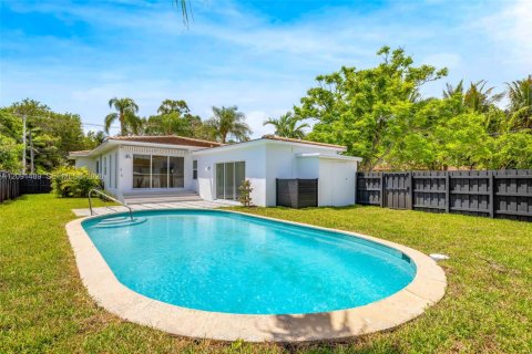 Villa ou maison à vendre à Biscayne Park, Floride: 3 chambres, 168.25 m2 № 2390137 - photo 28