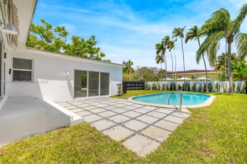 Villa ou maison à vendre à Biscayne Park, Floride: 3 chambres, 168.25 m2 № 2390137 - photo 26